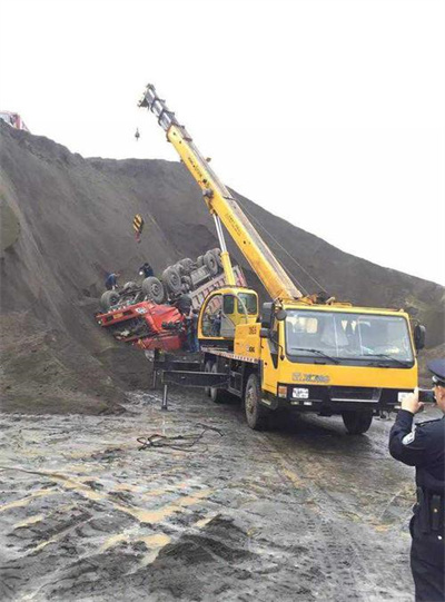 新郑上犹道路救援